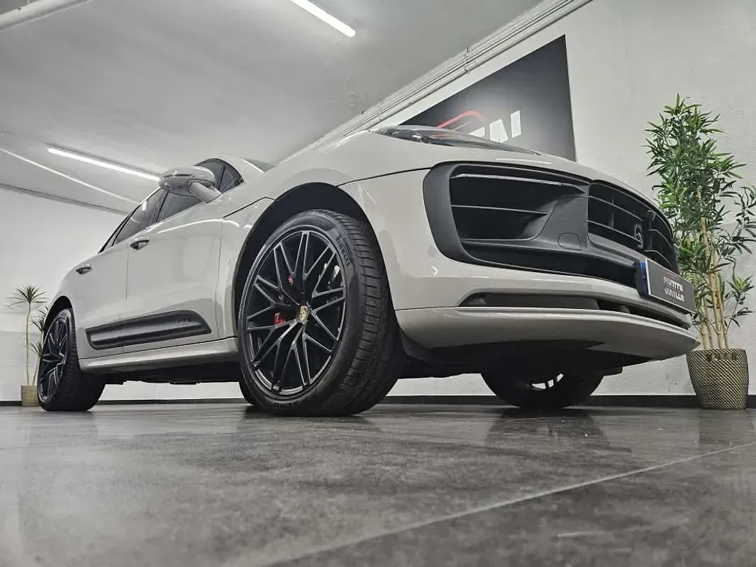 Usado Porsche Macan 441 CV (324 kW) 2024 Gris SUV