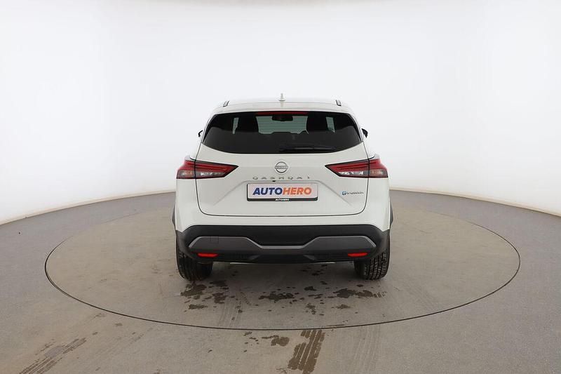 Usado Nissan Qashqai N-Connecta 190 CV (139 kW) 2023 Blanco SUV