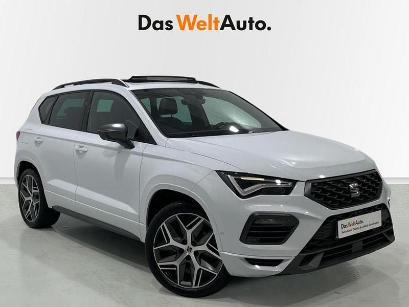 Usado Seat Ateca 4Drive 190 CV (139 kW) 2022 Blanco SUV