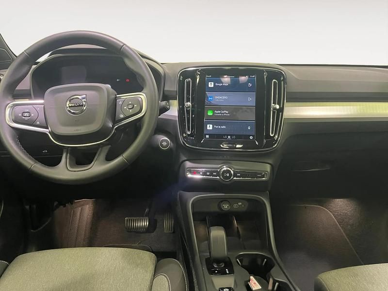 Usado Volvo XC40 Core 163 CV (119 kW) 2025 Blanco SUV