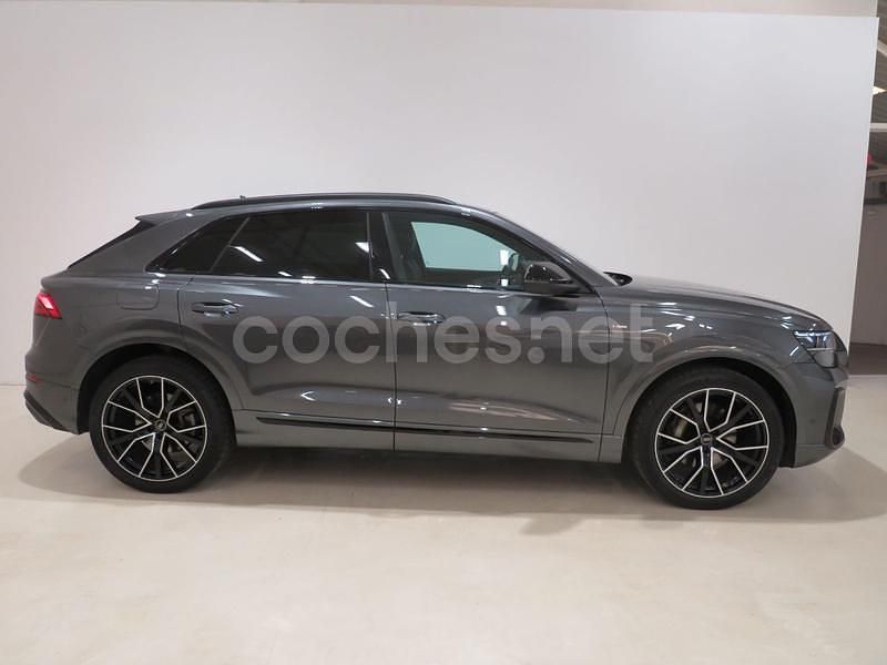 Usado Audi Q8 286 CV (210 kW) 2025 Gris / plata SUV