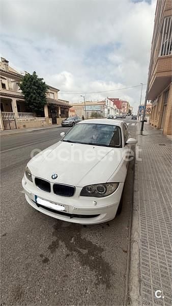 Blanco Usado 2009 BMW 118 Utilitario | 5000 € (Buen precio) - Imagen 1/4