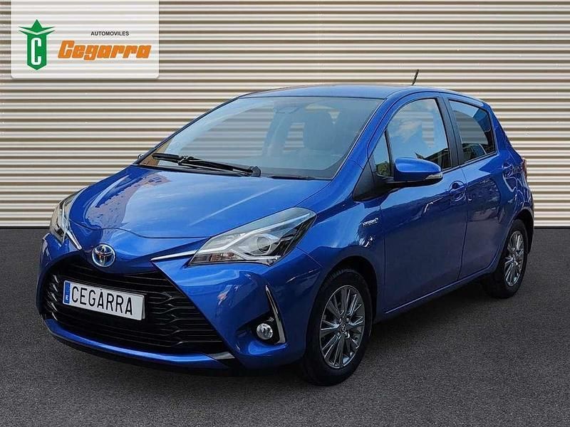 Azul Usado 2018 Toyota Yaris Hybrid Active Utilitario | 15.500 € (Precio justo) - Imagen 1/4