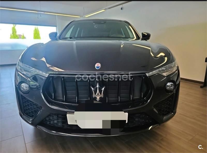 Negro Usado 2020 Maserati Levante SUV | 45.000 € (Precio justo) - Imagen 1/4