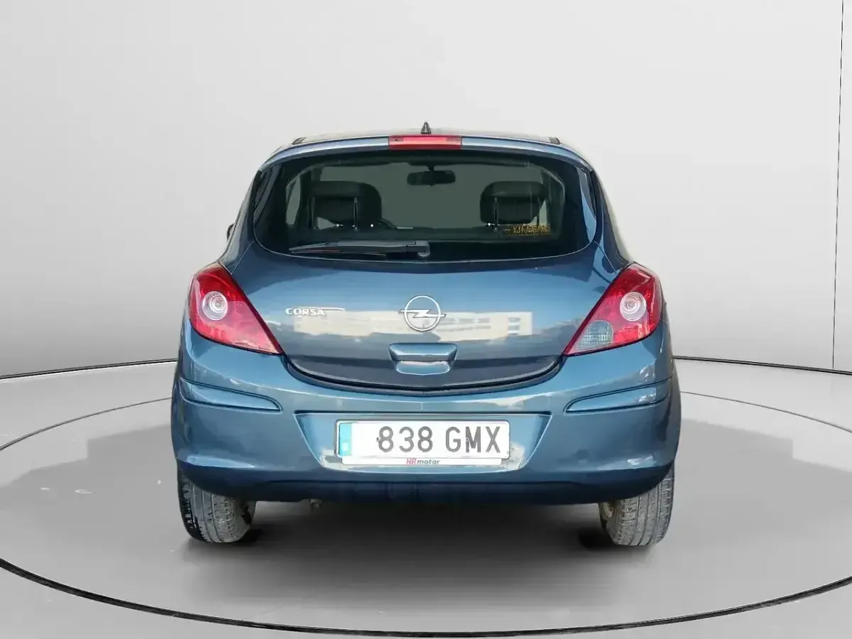 Używany Opel Corsa Essentia 60 KM (44 kW) 2009 Szary Hatchback