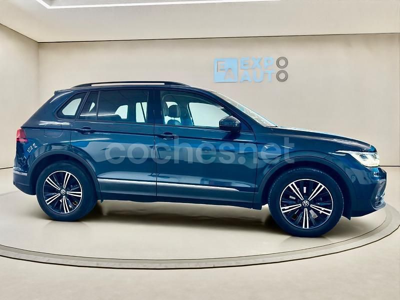 Usado VW Tiguan Life 150 CV (110 kW) 2021 Verde SUV