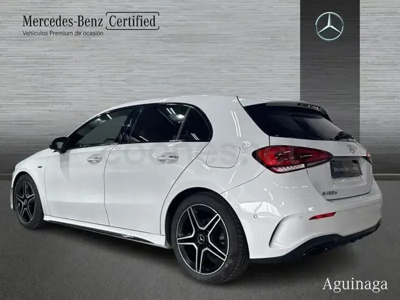 Usado Mercedes A180 116 CV (85 kW) 2022 Blanco Berlina