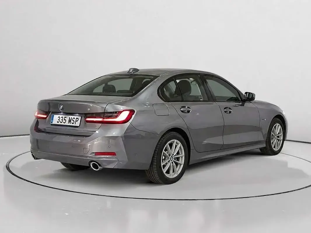 Usado BMW 320e Shadowline 204 CV (150 kW) 2024 Gris Berlina