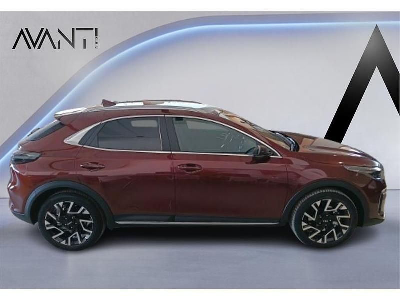 Nuevo Kia XCeed Style 115 CV (84 kW) 2026 Rojo SUV