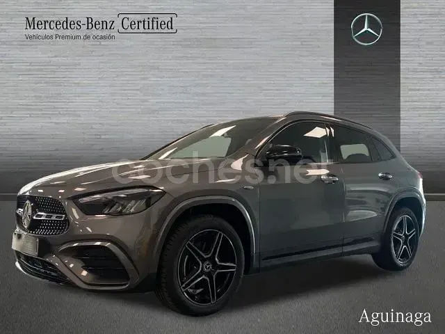 Usado Mercedes GLA200 150 CV (110 kW) 2023 Gris / plata SUV