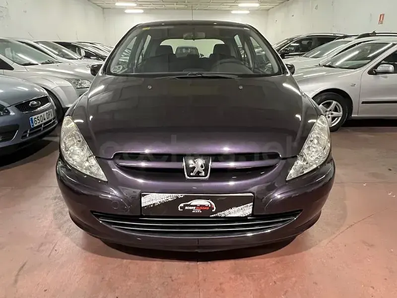 Usado Peugeot 307 110 CV (80 kW) 2002 Negro Berlina