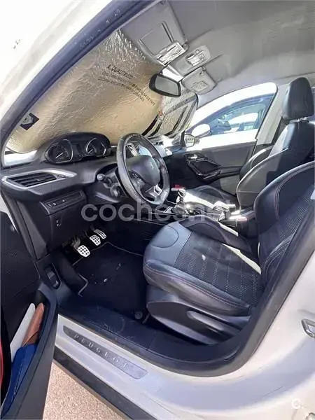 Usado Peugeot 2008 GT-line 120 CV (88 kW) 2018 Blanco SUV