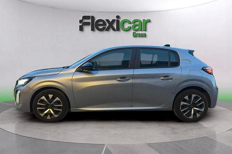 Usado Peugeot 208 Allure 102 CV (75 kW) 2024 Blanco Utilitario