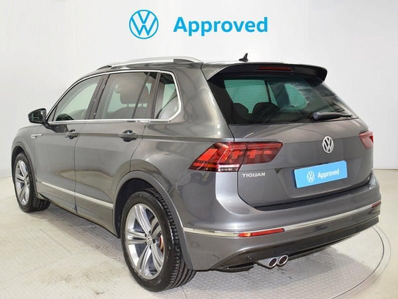Usado VW Tiguan Advance 150 CV (110 kW) 2020 Gris / plata SUV
