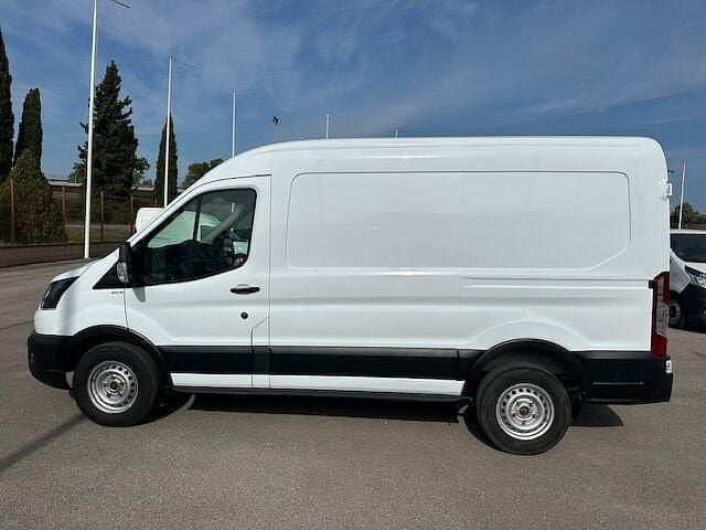 Usado Ford Transit Ambiente 130 CV (95 kW) 2021 Blanco Berlina