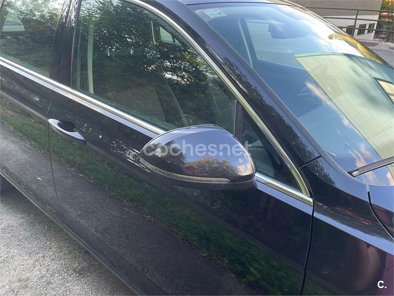 Usado VW Passat Advance 120 CV (88 kW) 2015 Negro Familiar