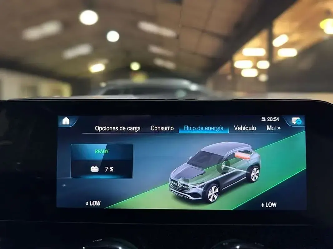 Usado Mercedes GLA250 218 CV (160 kW) 2022 Blanco SUV