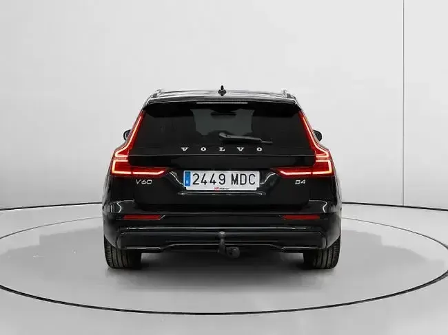 Usado Volvo V60 Plus 197 CV (144 kW) 2022 Negro Familiar