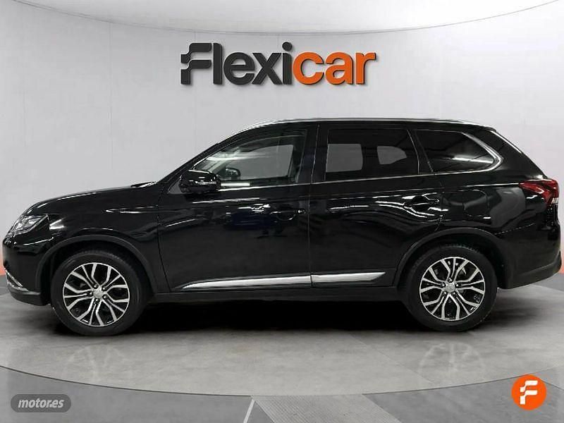 Usado Mitsubishi Outlander Motion 150 CV (110 kW) 2017 Negro SUV