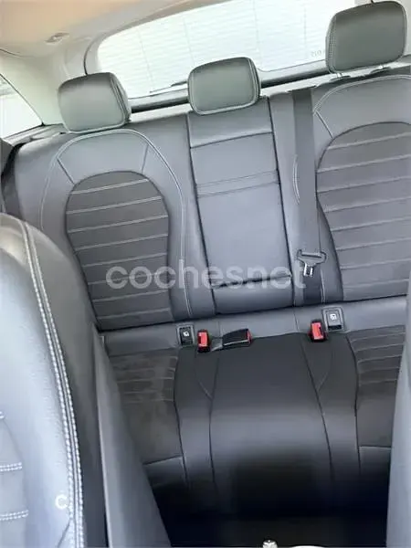 Usado Mercedes GLC220 194 CV (142 kW) 2021 Negro SUV