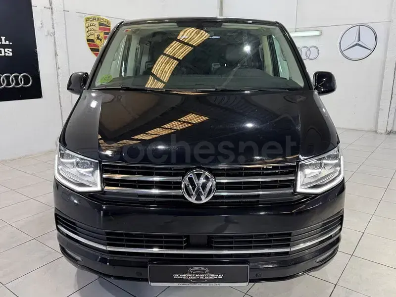 Usado VW Multivan Highline 204 CV (150 kW) 2018 Negro Monovolumen