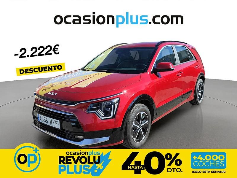 Usado Kia Niro 141 CV (103 kW) 2025 Rojo SUV