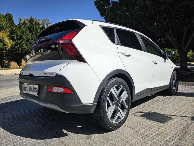 Usado Hyundai Bayon 101 CV (74 kW) 2021 Blanco SUV