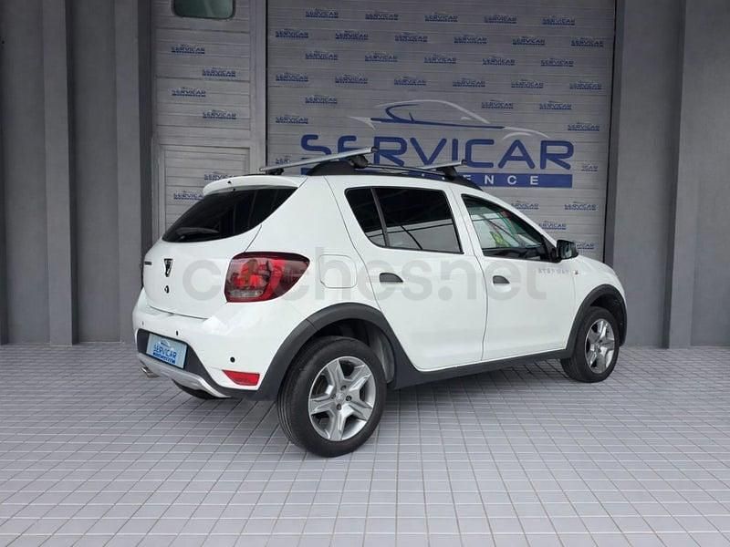 Usado Dacia Sandero Comfort 91 CV (66 kW) 2021 Blanco Berlina