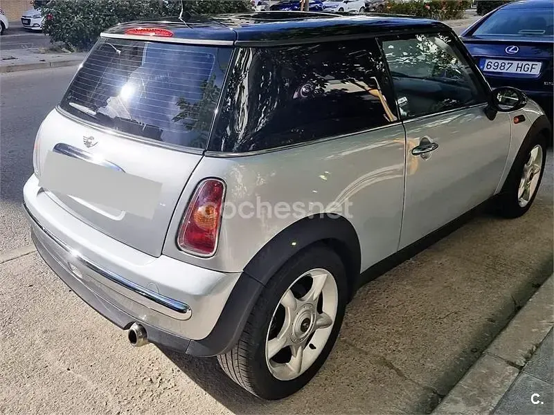 Usado Mini Cooper 115 CV (84 kW) 2003 Gris / plata Utilitario