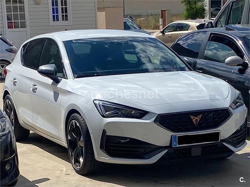 Blanco Usado 2023 Cupra Leon Berlina | 26.390 € (Precio justo) - Imagen 1/4