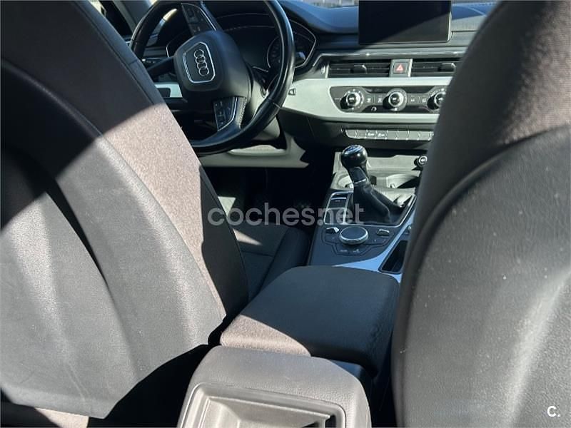 Usado Audi A4 Advanced 150 CV (110 kW) 2017 Azul Berlina