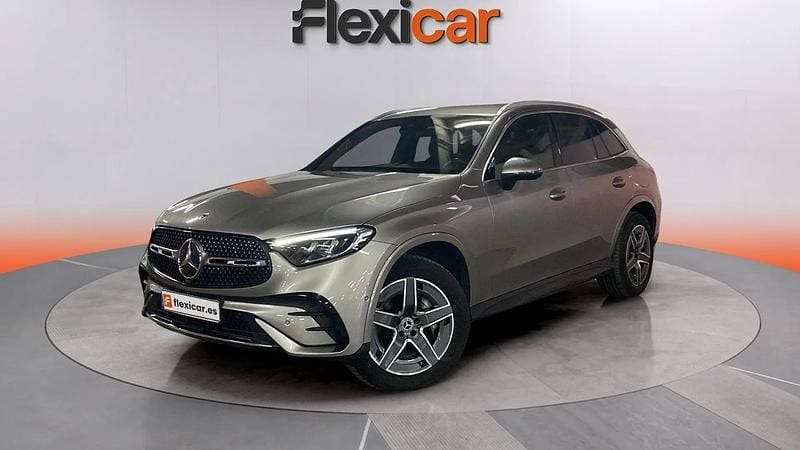 Usado Mercedes GLC300e 320 CV (235 kW) 2023 Beige Coupe