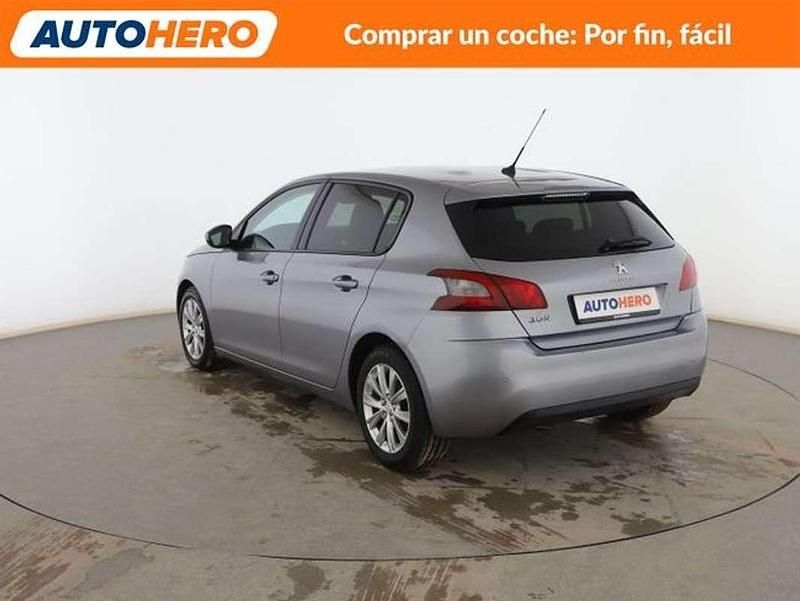 Usado Peugeot 308 Style 131 CV (96 kW) 2018 Gris Berlina