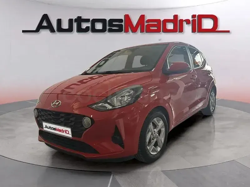 Usado Hyundai i10 67 CV (49 kW) 2021 Rojo Utilitario