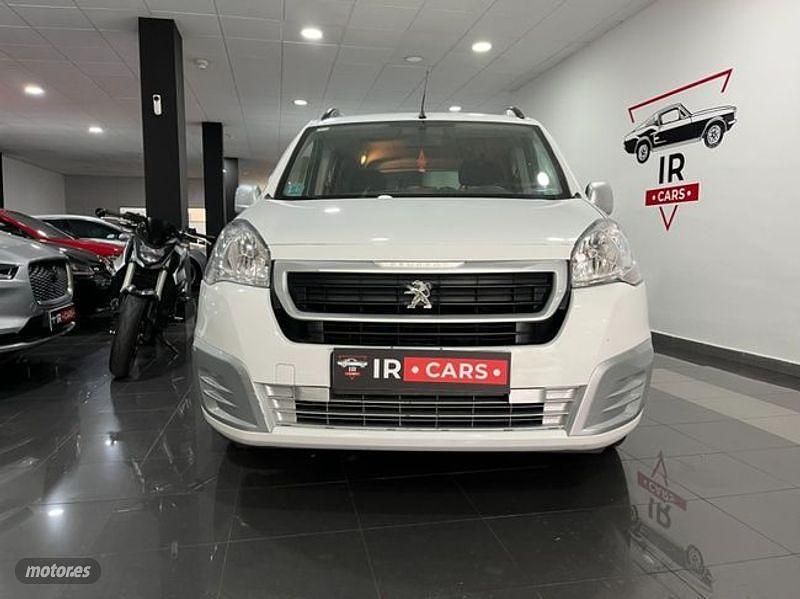 Usado Peugeot Partner Style 120 CV (88 kW) 2018 Blanco Monovolumen