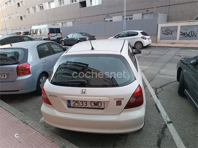 Usado Honda Civic S 100 CV (73 kW) 2003 Blanco Berlina