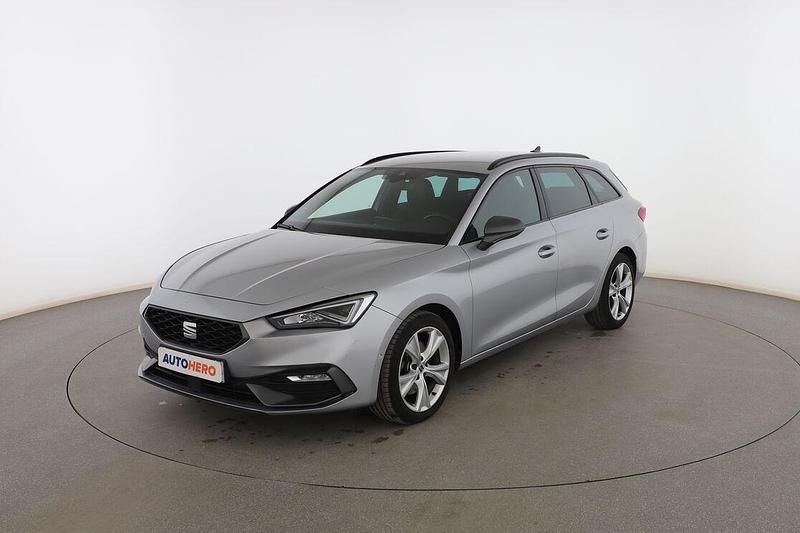 Gris Usado 2022 Seat Leon FR Familiar | 22.599 € (Caro) - Imagen 1/3