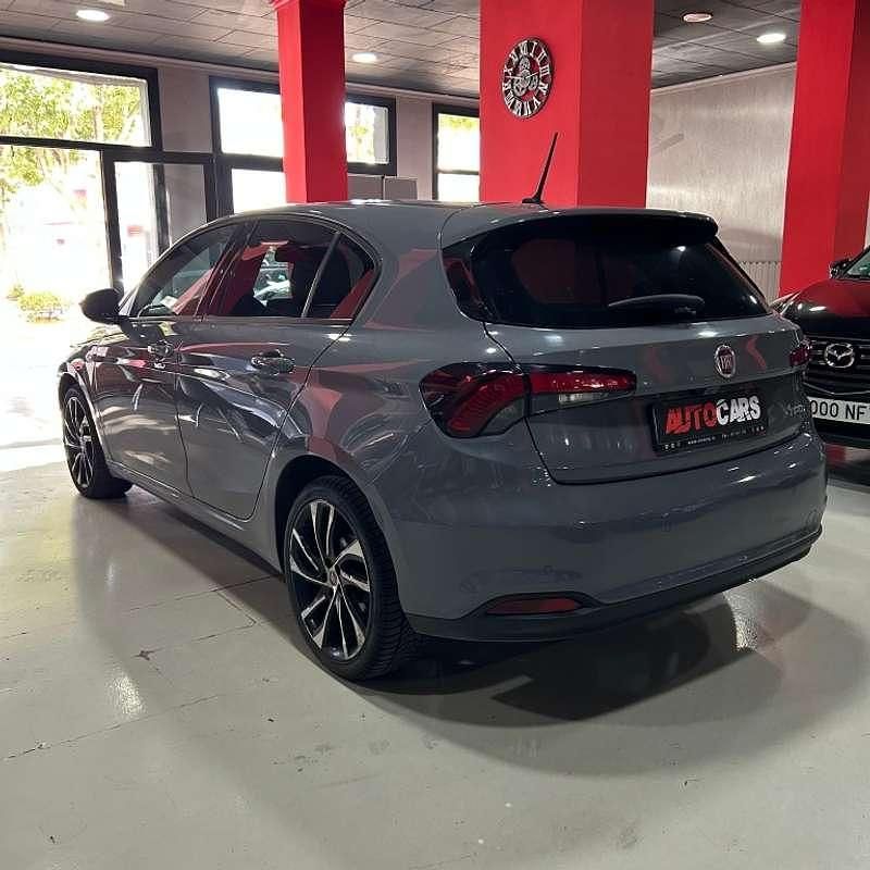 Usado Fiat Tipo S 120 CV (88 kW) 2018 Gris Utilitario