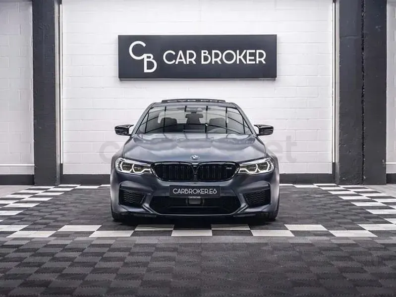 Usado BMW M5 M Performance 600 CV (441 kW) 2018 Gris / plata Berlina