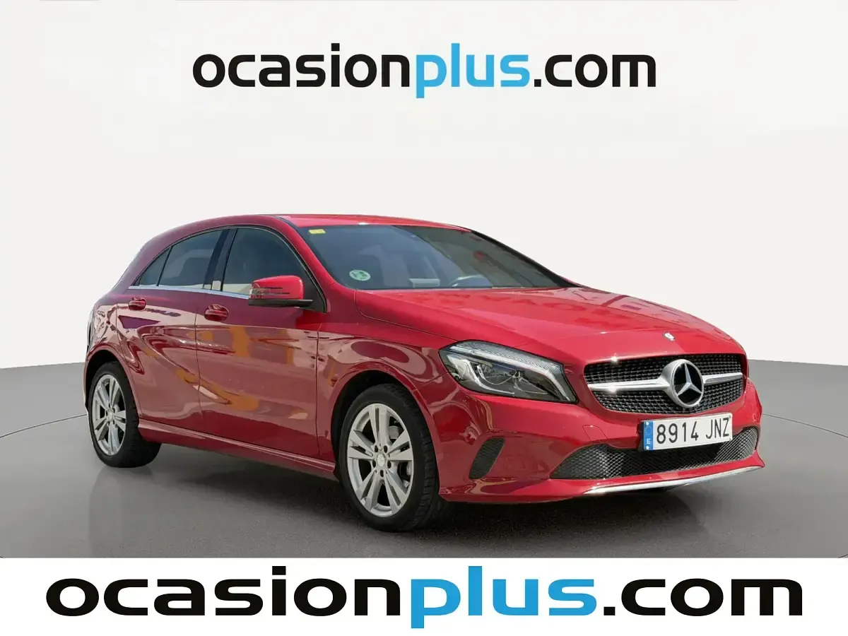 Usado Mercedes A180 Style 109 CV (80 kW) 2016 Rojo