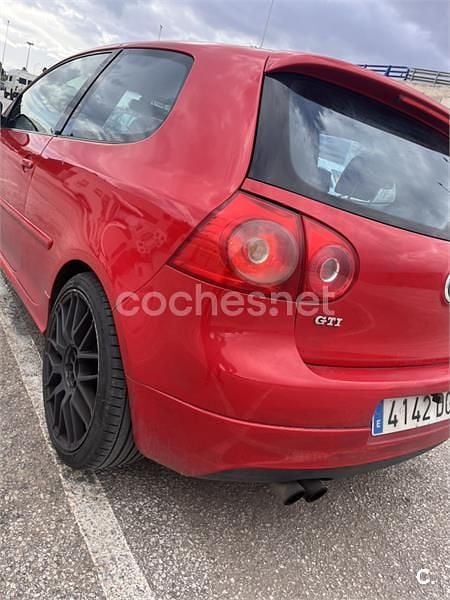 Usado VW Golf IV GTI 200 CV (147 kW) 2005 Rojo Berlina