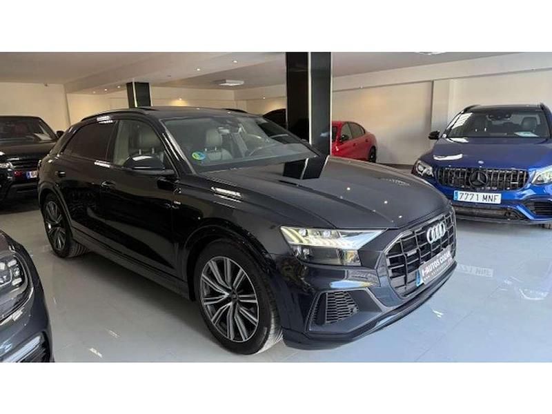 Usado Audi Q8 S-Line 340 CV (250 kW) 2021 Negro SUV