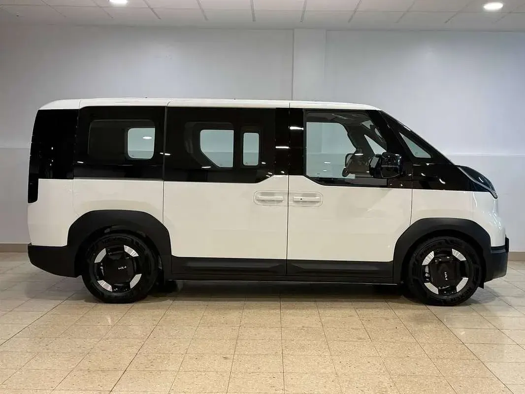 Nuevo Kia PV5 Plus 119 kW (163 CV) 2026 Blanco Monovolumen