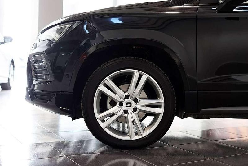 Usado Seat Ateca FR 150 CV (110 kW) 2024 Negro SUV