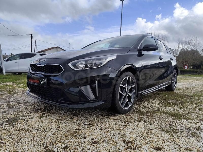 Usado Kia Ceed GT GT-Line 136 CV (100 kW) 2021 Negro Berlina
