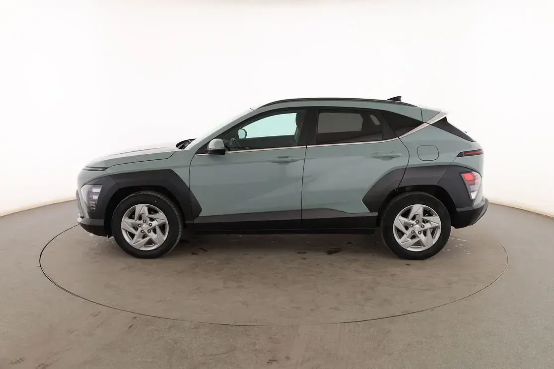 Usado Hyundai Kona 120 CV (88 kW) 2023 Verde SUV