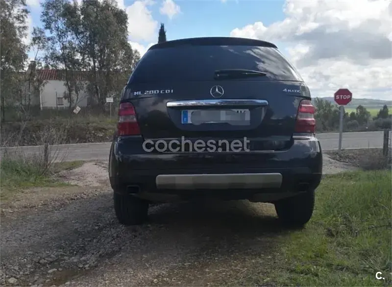 Usado Mercedes ML280 190 CV (139 kW) 2007 Negro SUV