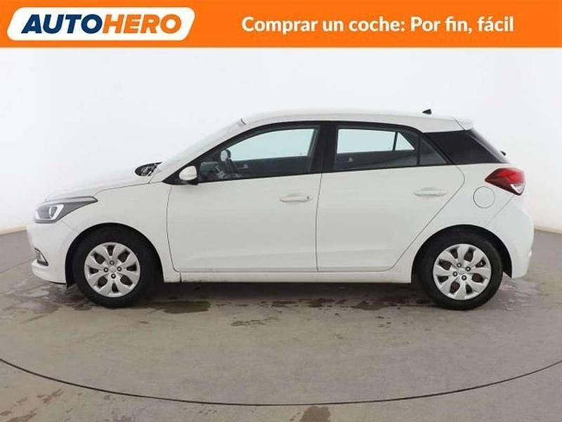 Usado Hyundai i20 84 CV (61 kW) 2015 Blanco Utilitario