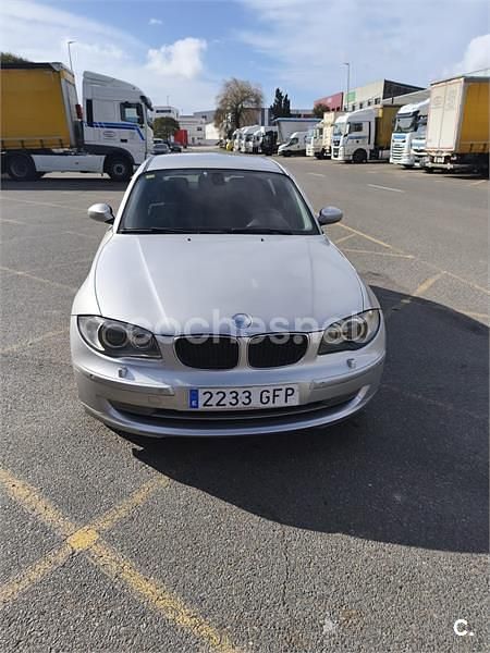 Usado BMW 118 122 CV (89 kW) 2008 Gris / plata Utilitario