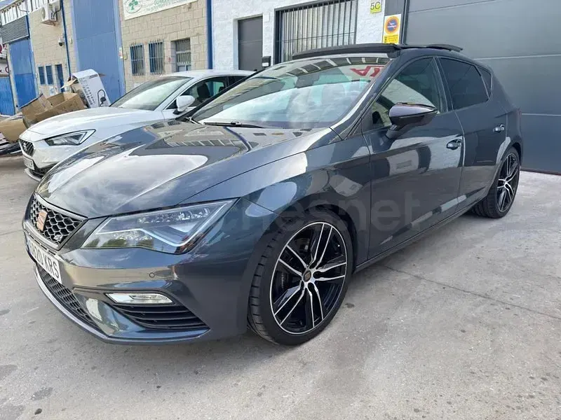 Usado Seat Leon CUPRA 290 CV (213 kW) 2018 Gris / plata Berlina